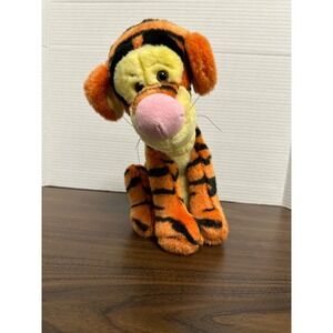 Disney Store Tigger Plush Winnie the Pooh 10‎ Inch Curly Tail 10" EUC